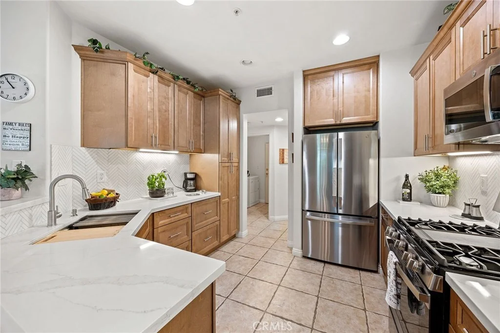 Photo of Unit B at 33433 Emerson Way