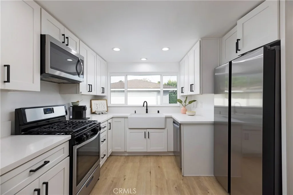 Photo of 1066 E 45th Way