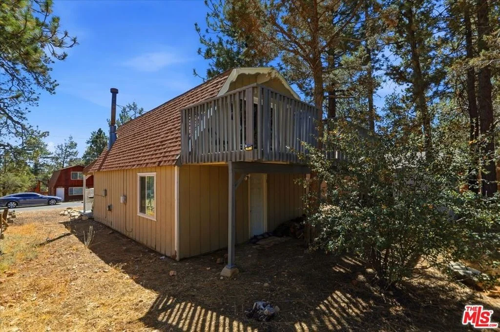 Photo of 550 Pine Lane