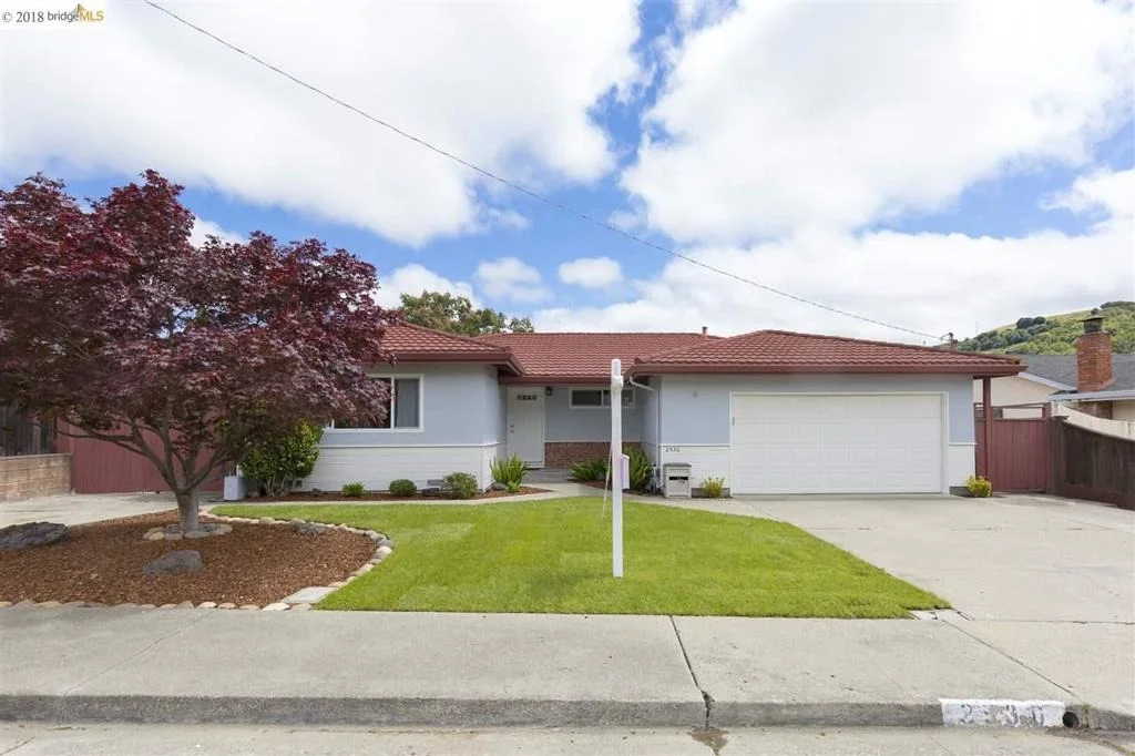 Photo of 2530 Arroyo Ave