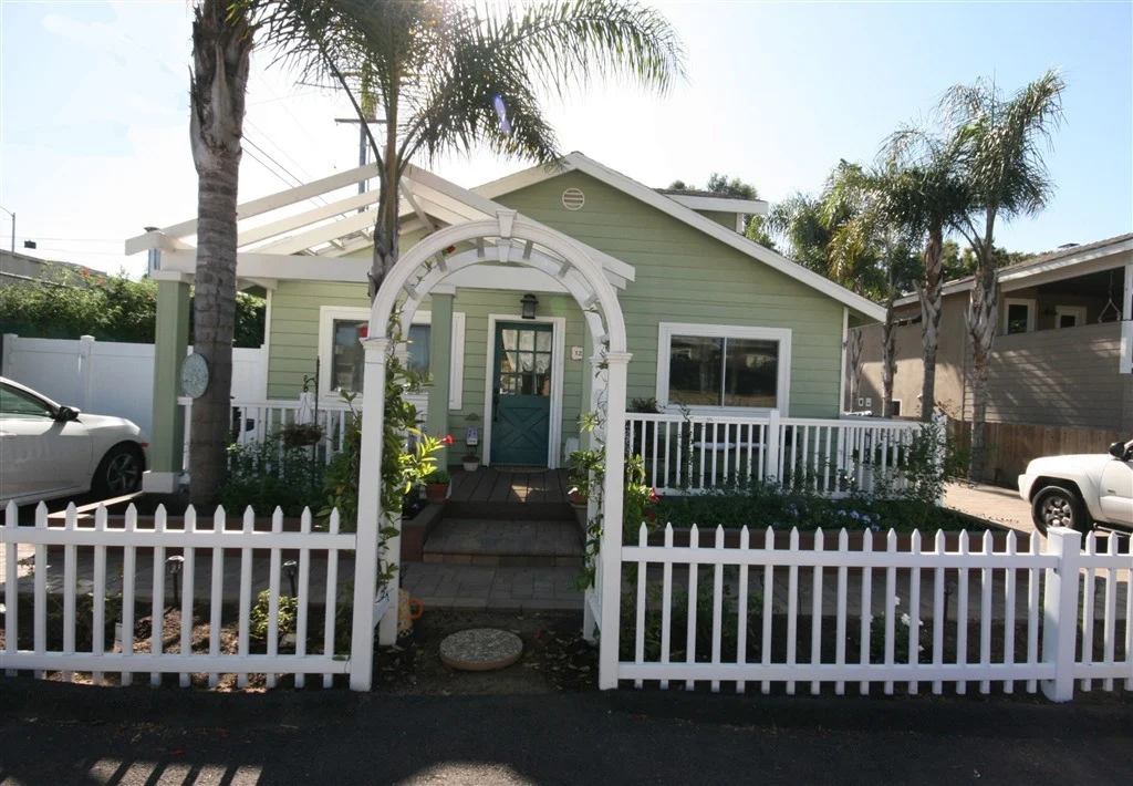 Photo of 121 Cadmus St