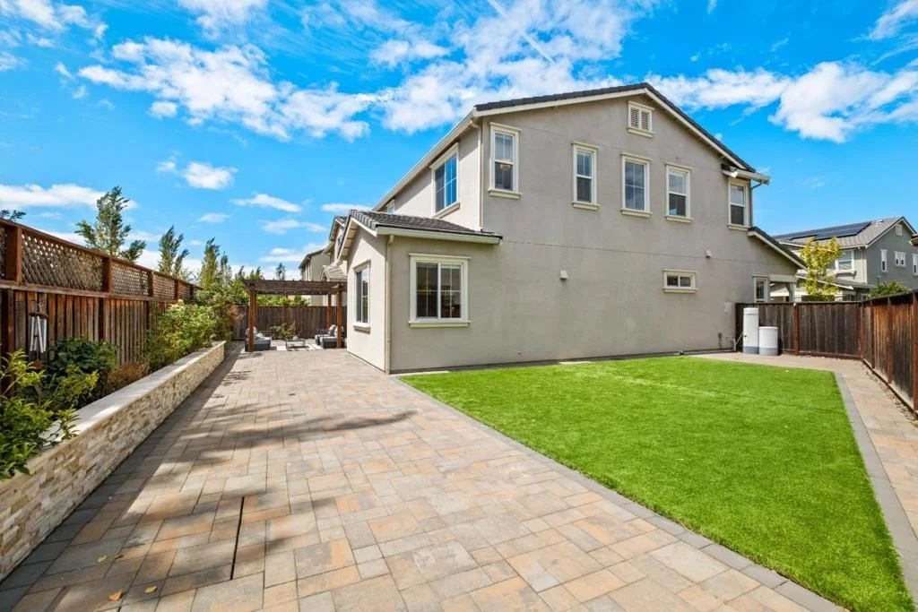 Photo of 39946 Waxwing Drive