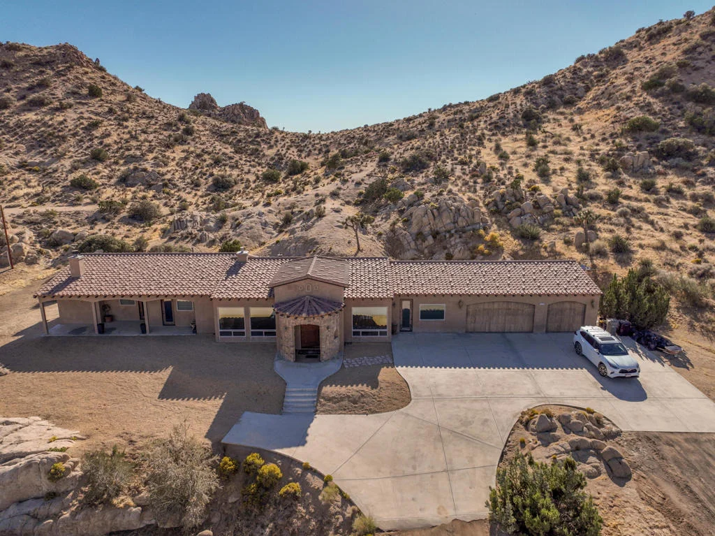 Photo of 56245 Cobalt Road