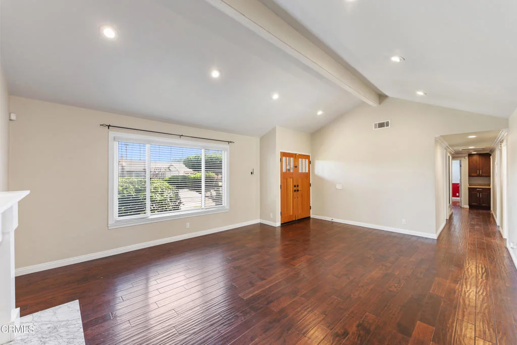 Photo of 310 Foxglove Place