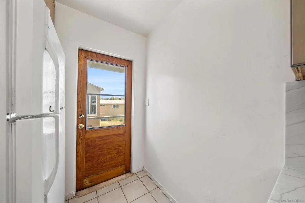 Photo of 4470 Olive Ave