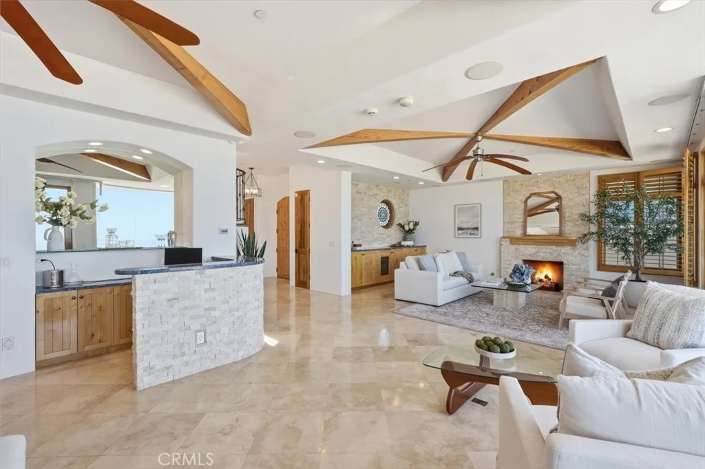 Photo of 807 Esplanade