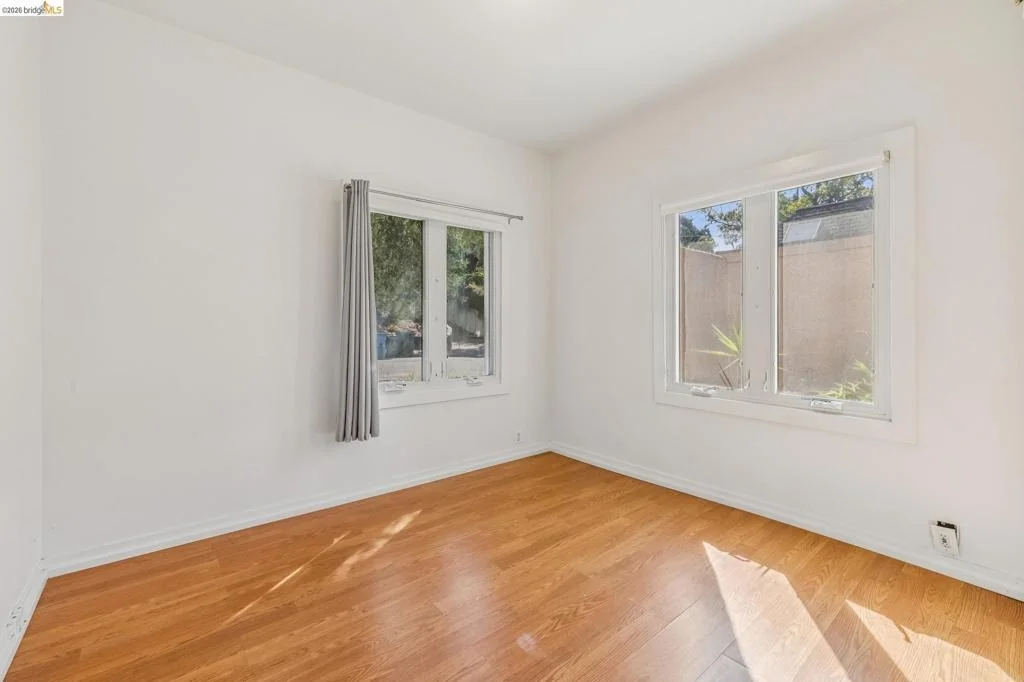 Photo of 1466 Scenic Ave