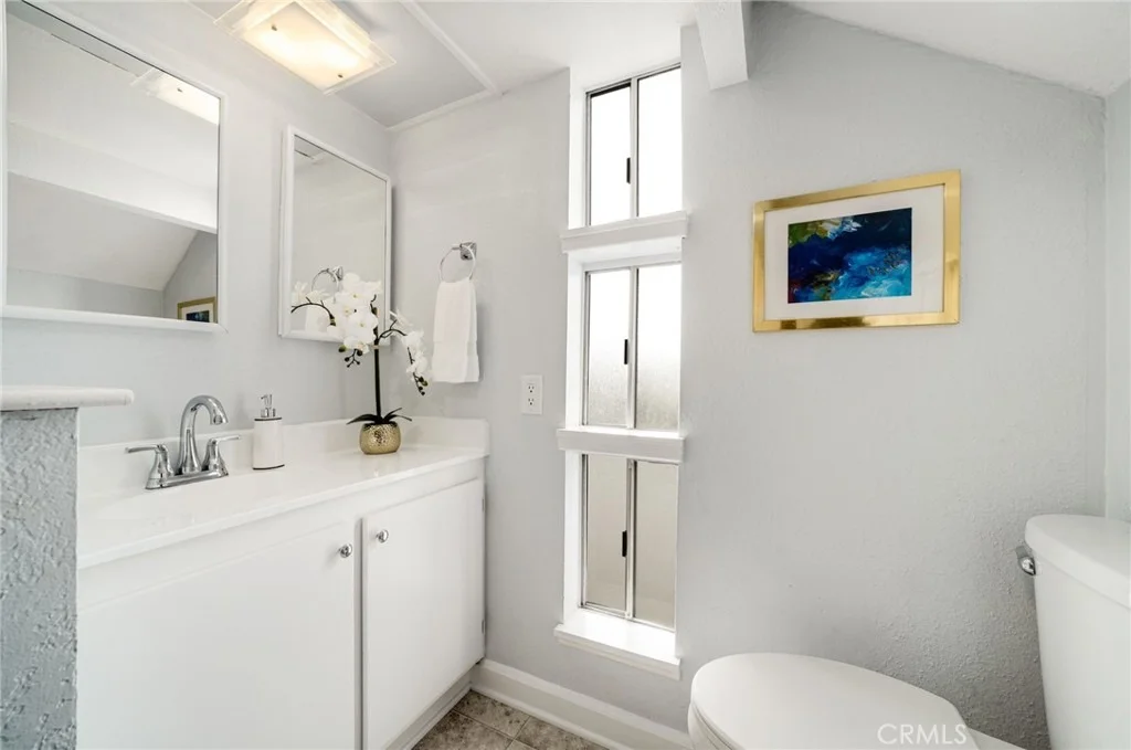 Photo of 9327 Lexington Street