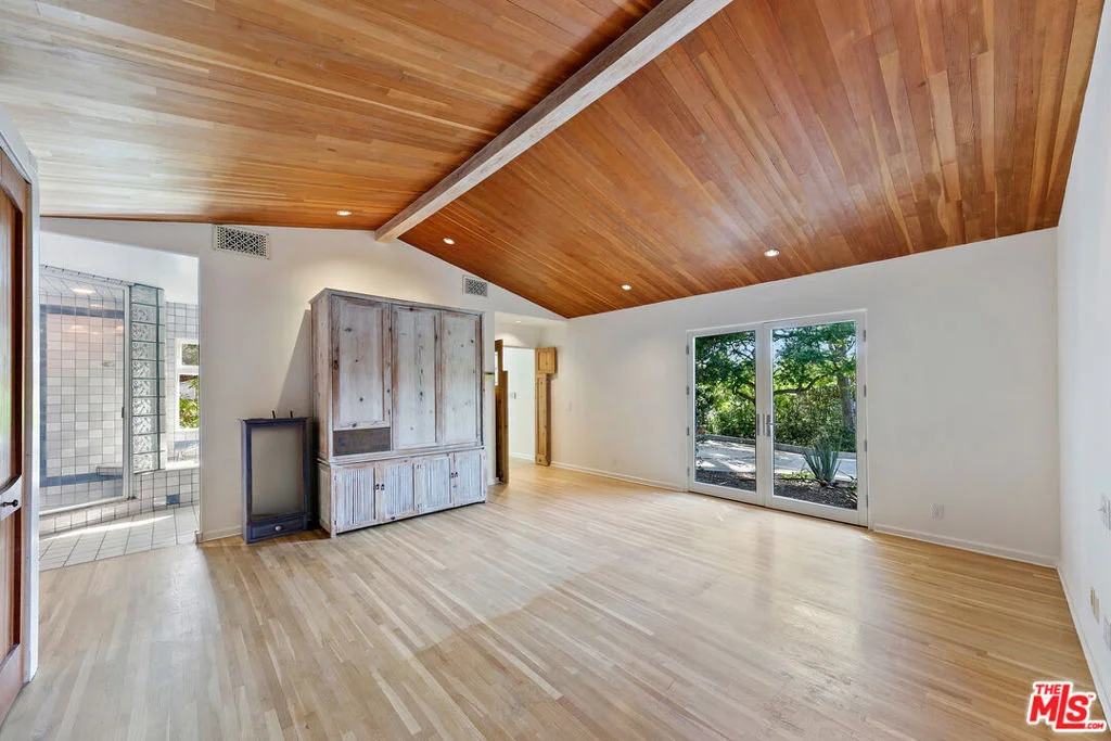 Photo of 6100 Bonsall Drive