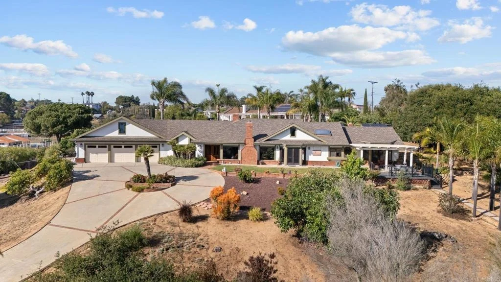 Photo of 1674 Baja Vista Drive