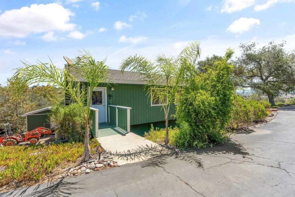 Photo of 4439 La Canada