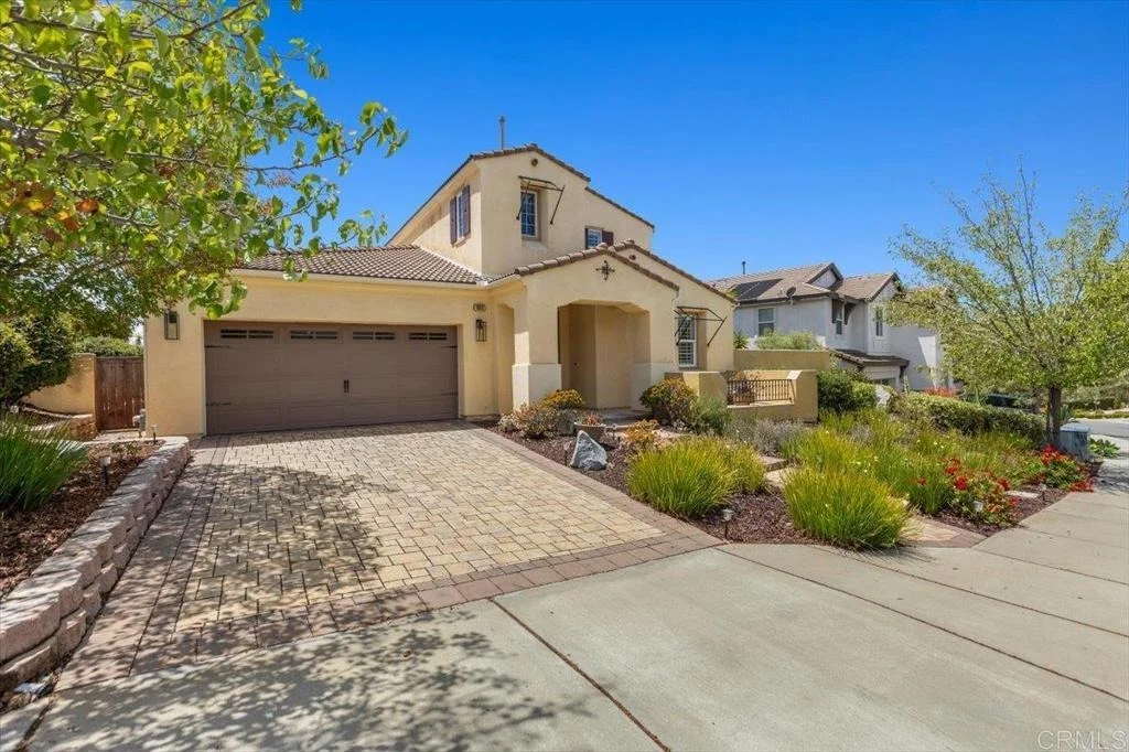 Photo of 1093 Vega Way