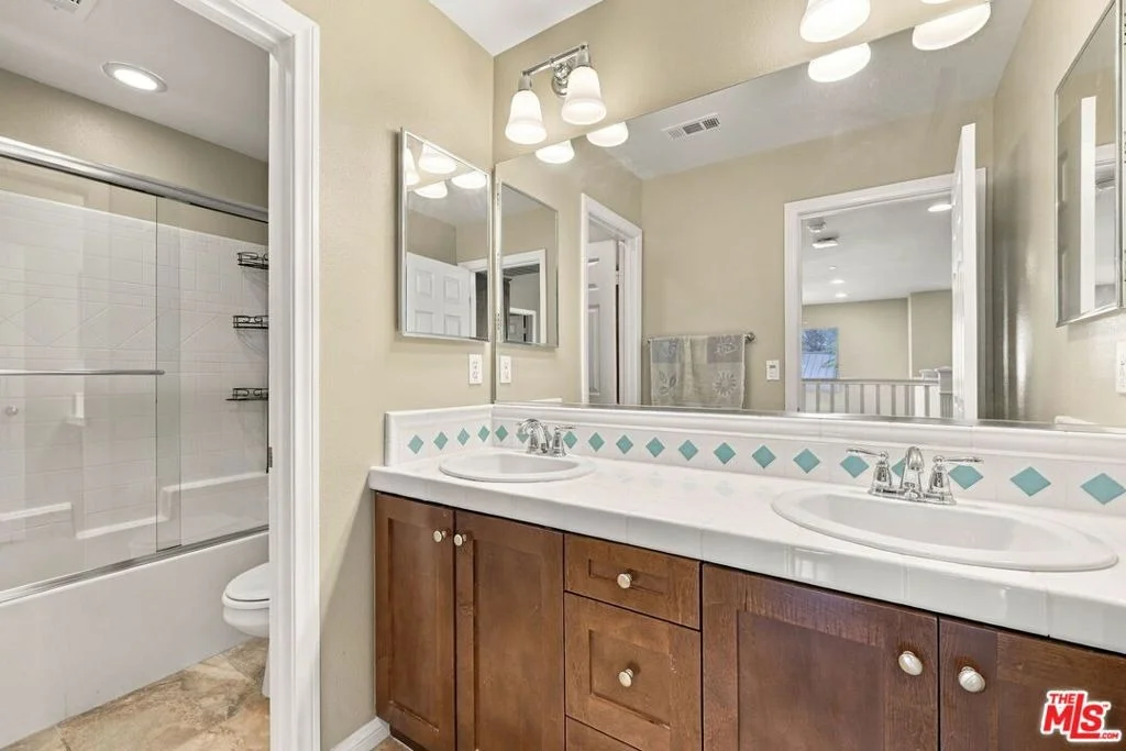 Photo of 175 Seabluff Drive