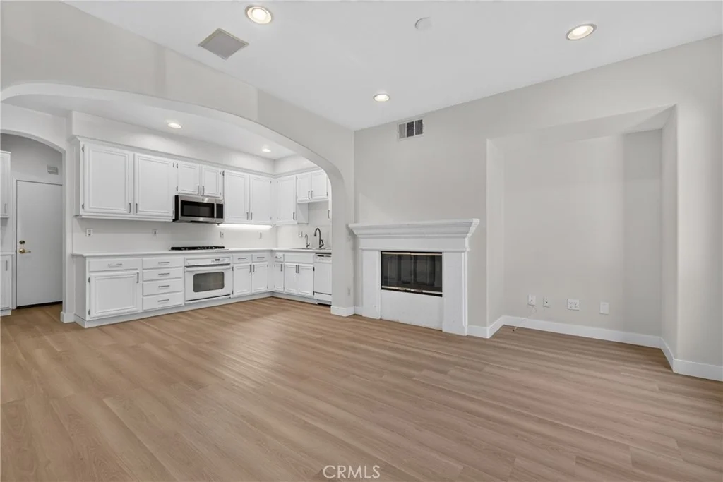 Photo of 90 Topaz