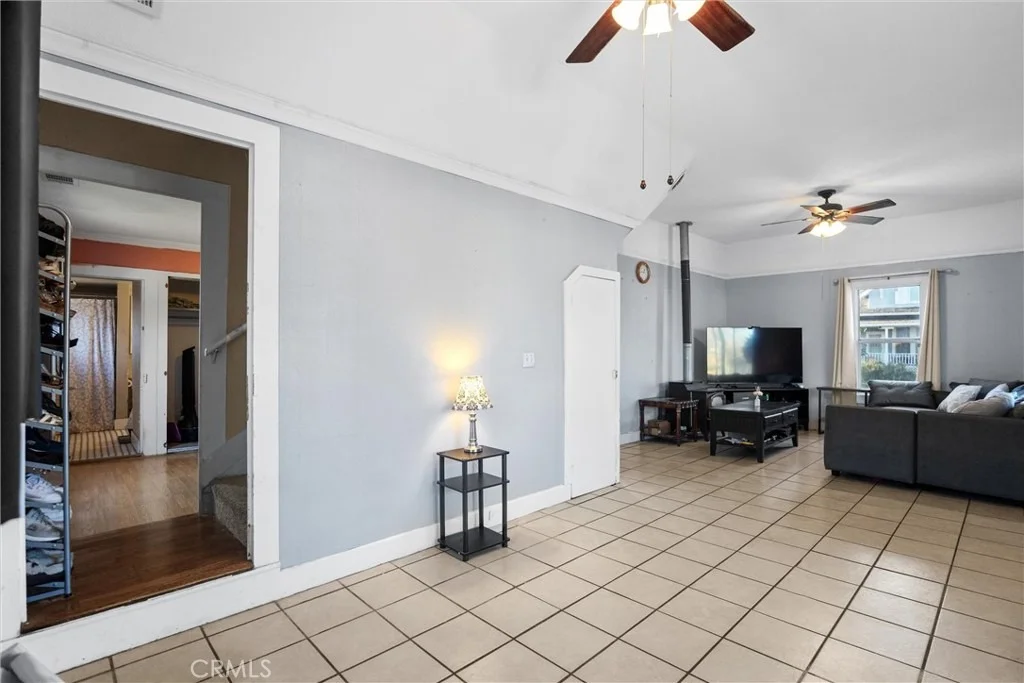 Photo of 855 Johnson