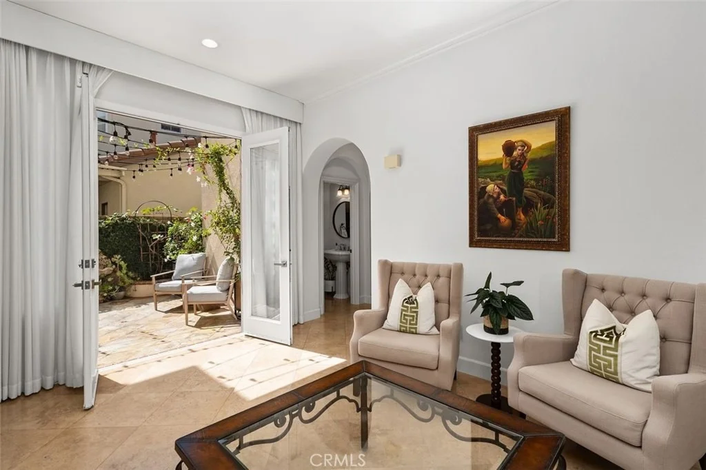 Photo of 41 Carpenteria