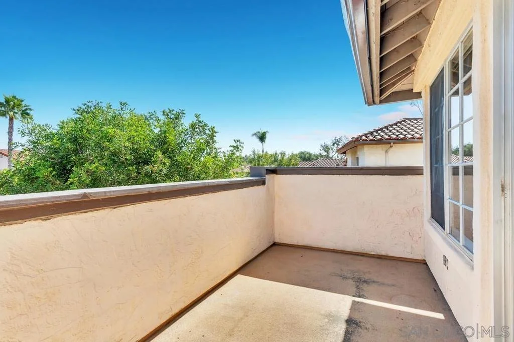 Photo of 1861 Avenida Segovia