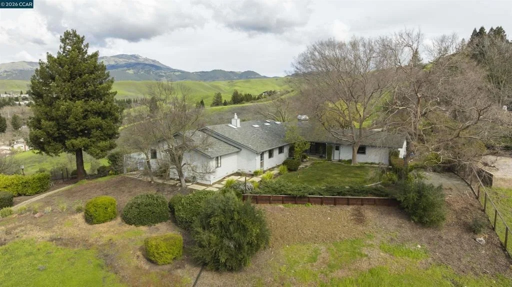 Photo of 333 Merrilee Pl