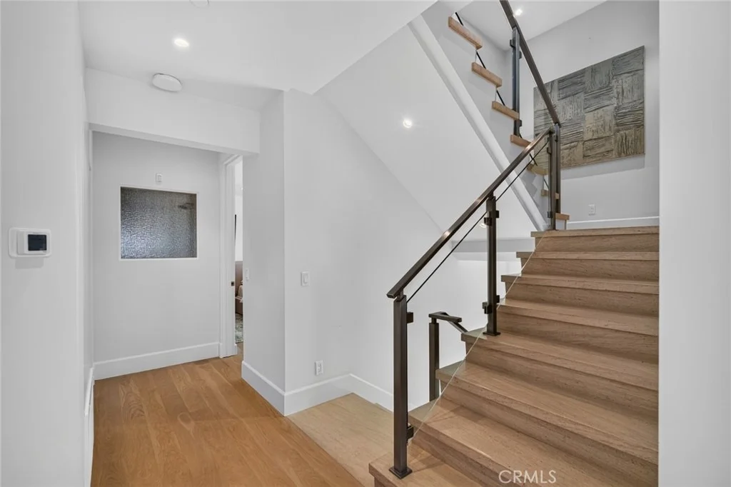 Photo of 33 Bay Drive