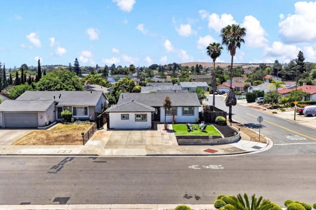Photo of 2752 Millbrae Way