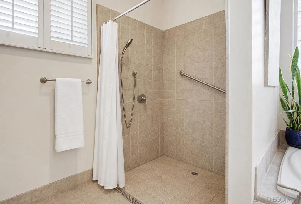Photo of 1550 Knoll Park Lane
