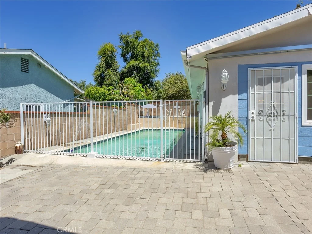 Photo of 3305 Community Avenue