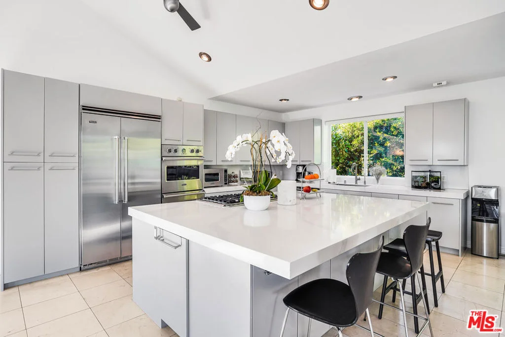 Photo of 28927 W Beach Lane
