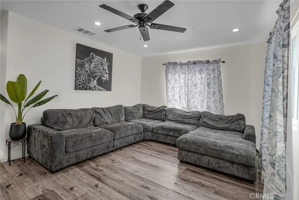Photo of 11849 Barnwall