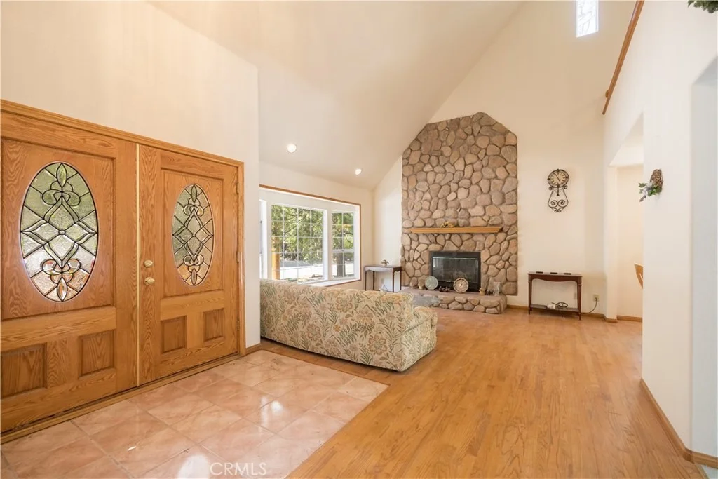 Photo of 499 Bel Air Drive