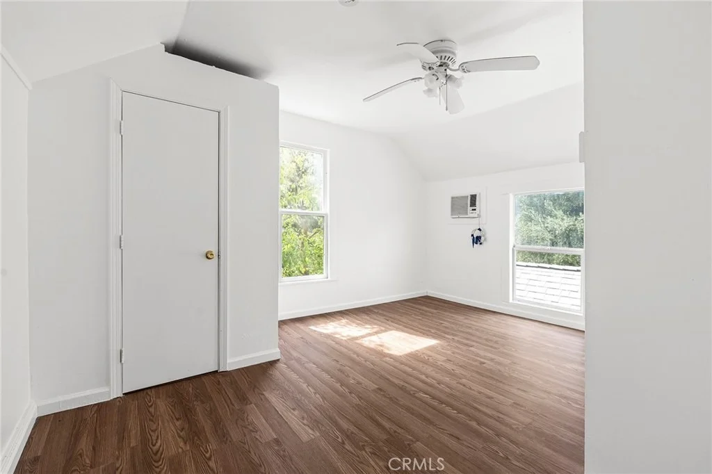 Photo of 818 6th Avenue