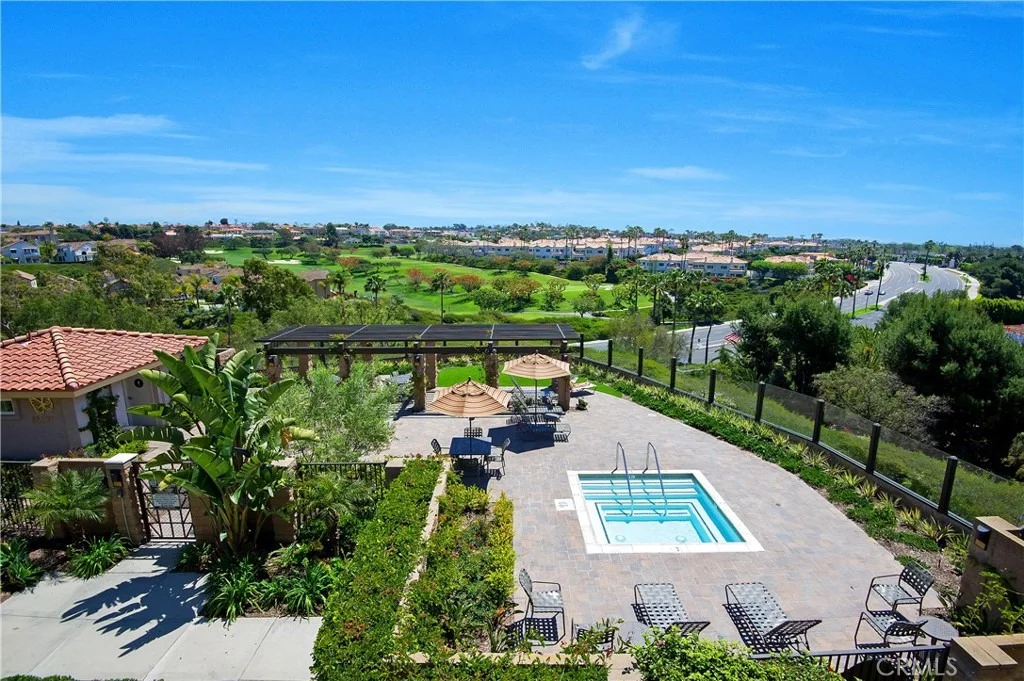 Photo of Unit F at 4 Corniche Drive