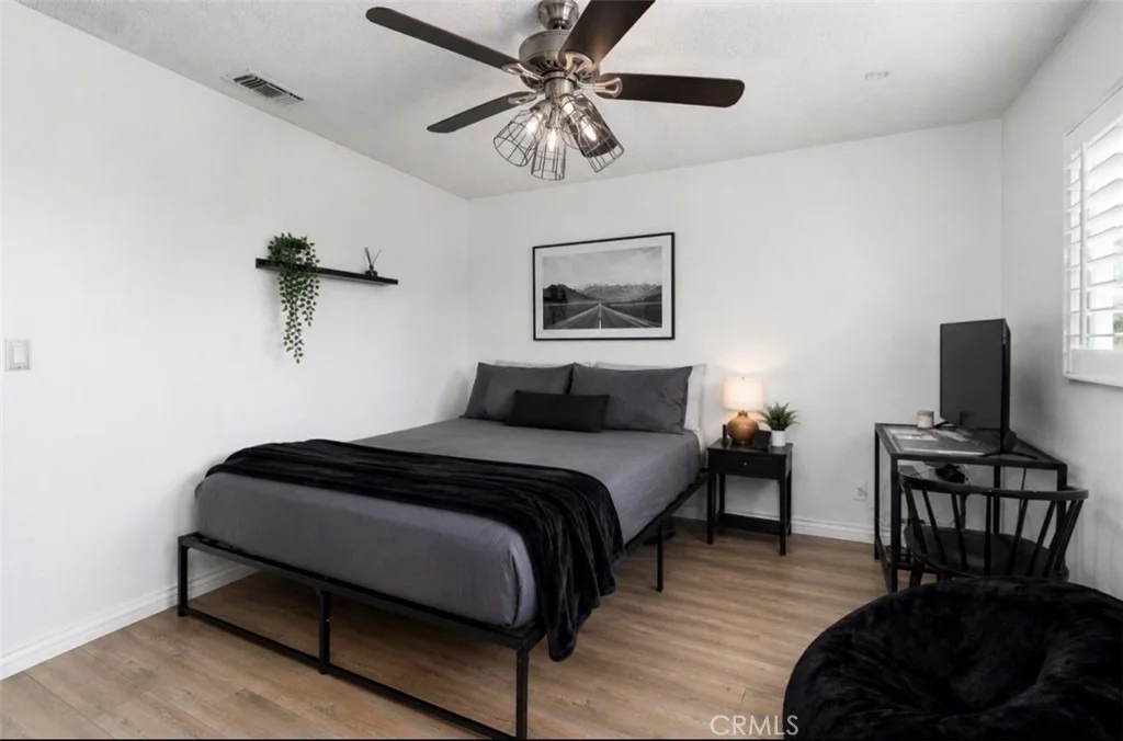 Photo of 33825 Washington