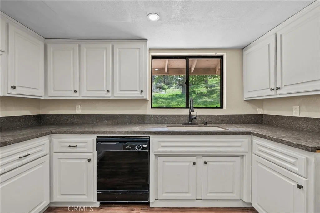 Photo of 29570 Butterfield