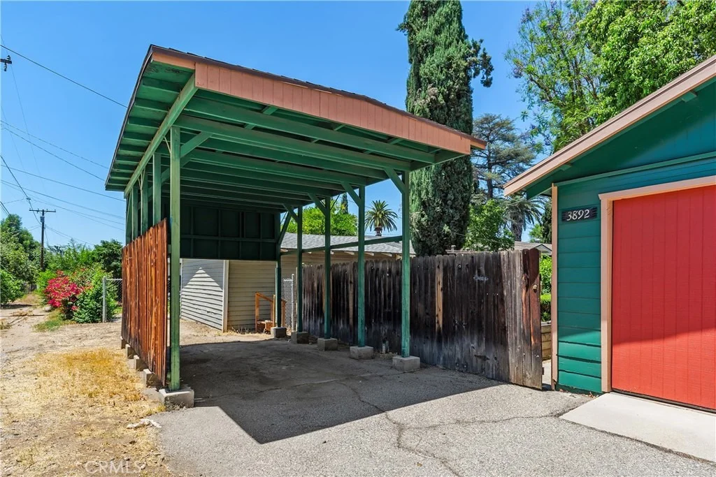 Photo of 3892 Oakwood Place