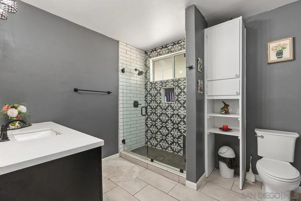 Photo of 3562 S Mission Road