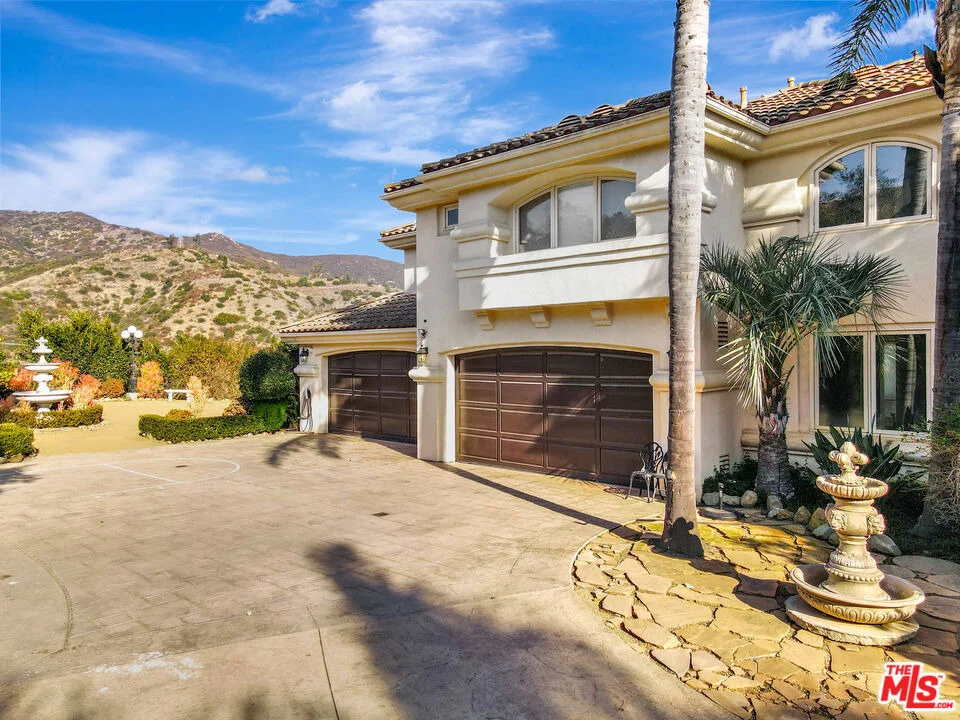 Photo of 27425 Calicut Road