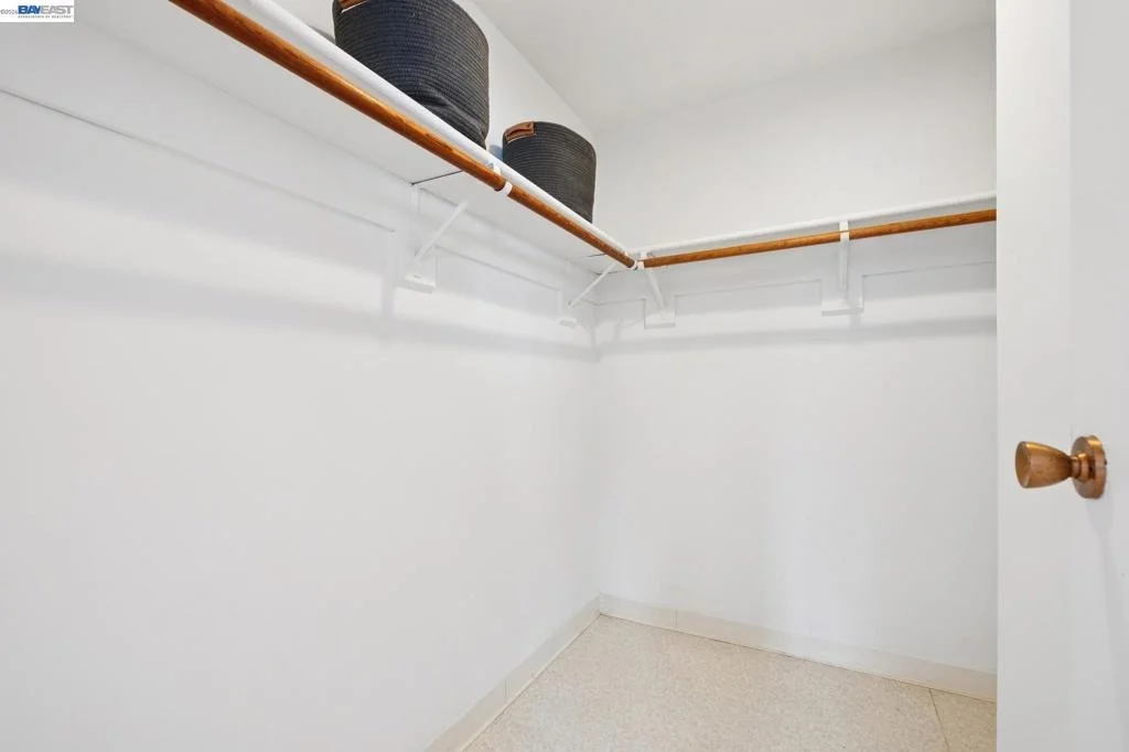 Photo of 3287 Briggs Ave