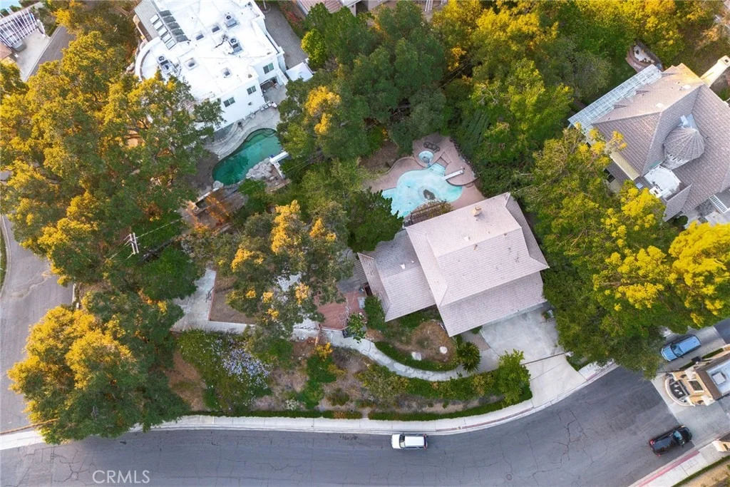 Photo of 1245 Oakhaven Road