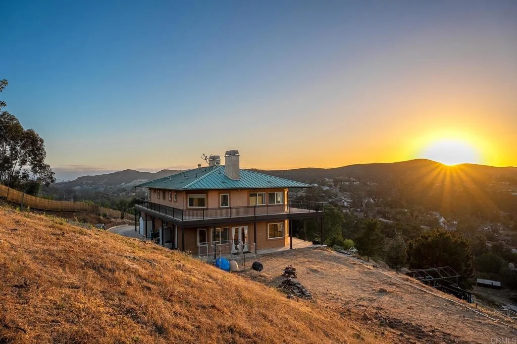 Photo of 11687 VALLE VISTA RD