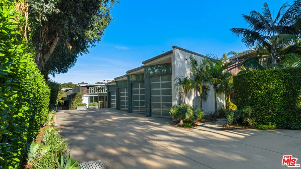 Photo of 28827 Grayfox Street