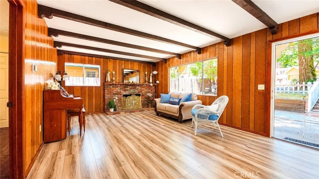 Photo of 23013 Oak Lane