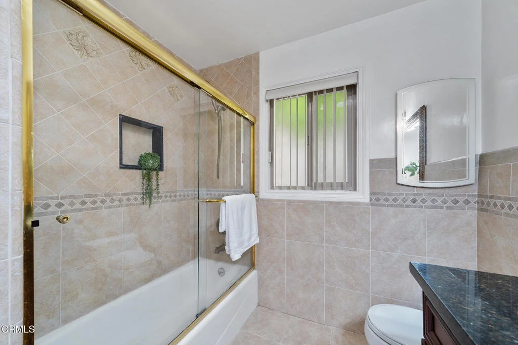 Photo of 1105 Alhambra Road