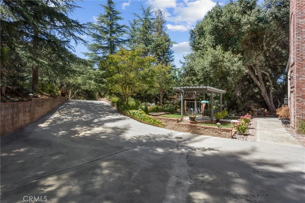 Photo of 13515 Oak Mountain