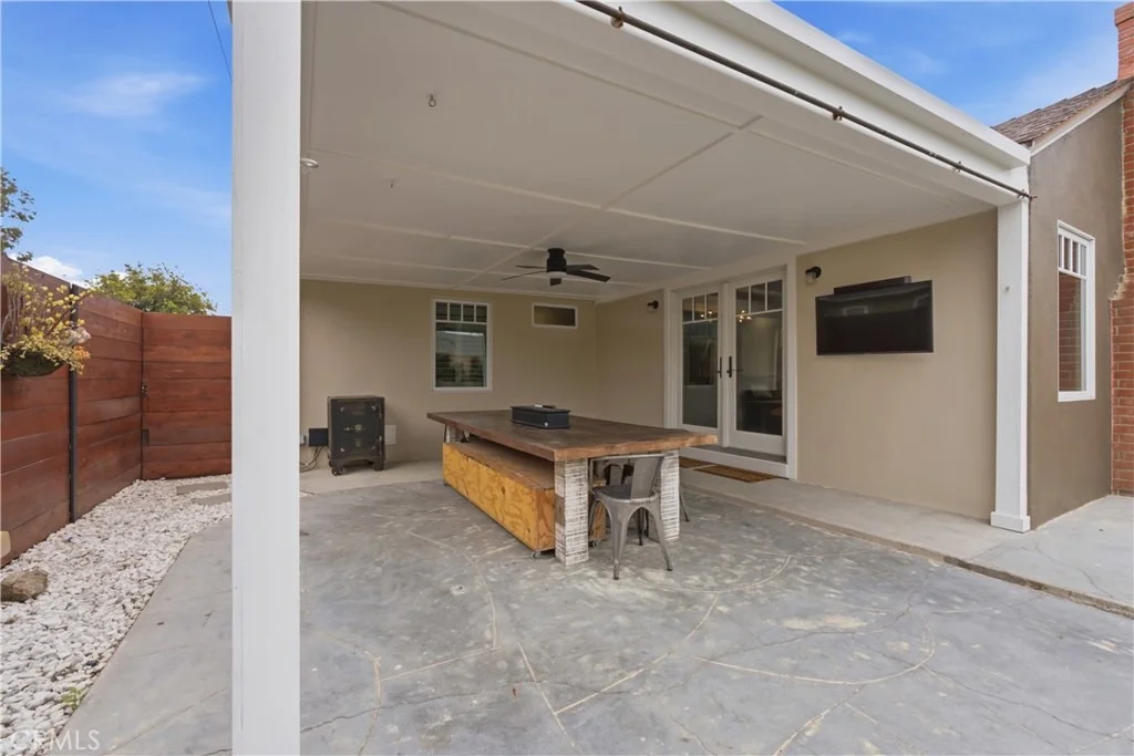 Photo of 5559 E Monlaco