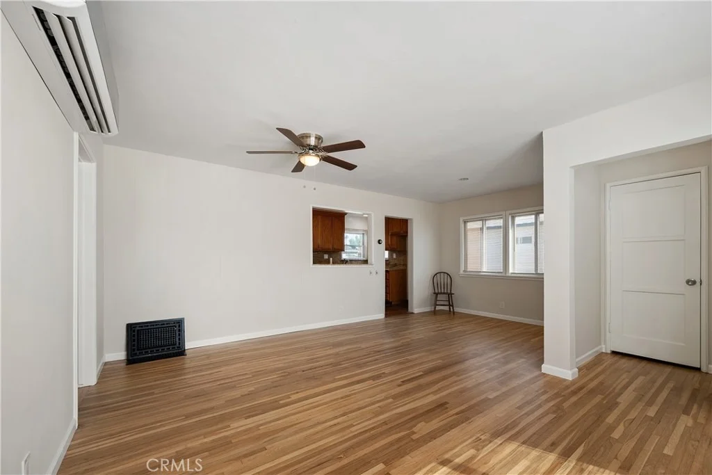 Photo of 705 E Janice