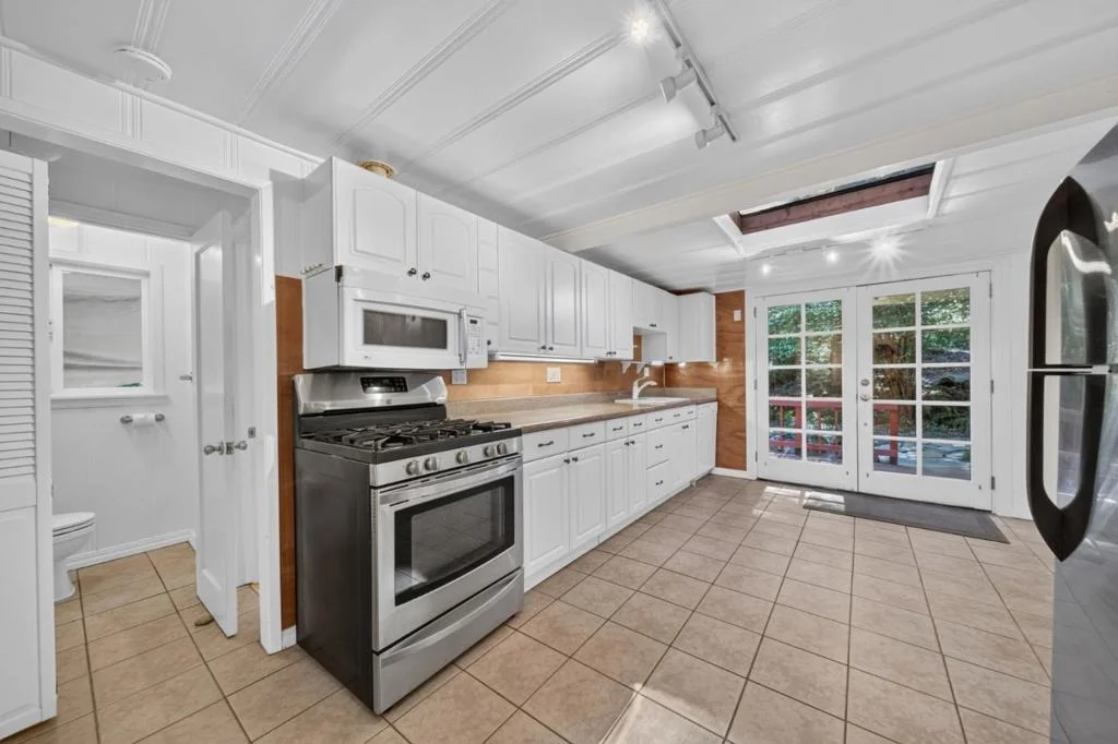 Photo of 121 Mahogany Way