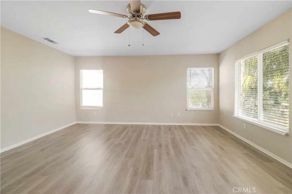 Photo of 33558 Iris Lane