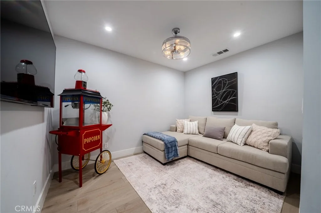 Photo of 2886 Crownview