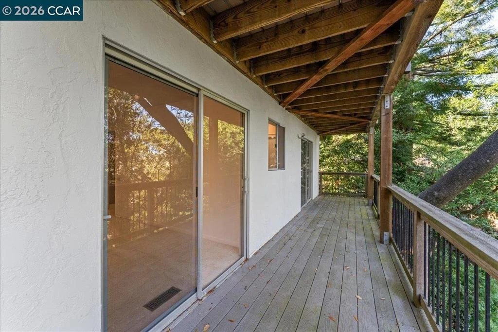 Photo of 757 Bay Rd
