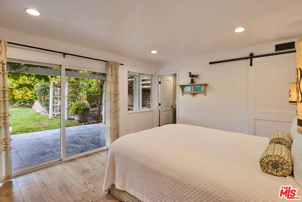 Photo of 6363 Zumirez Drive